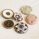 Romantique Vintage Buttons image